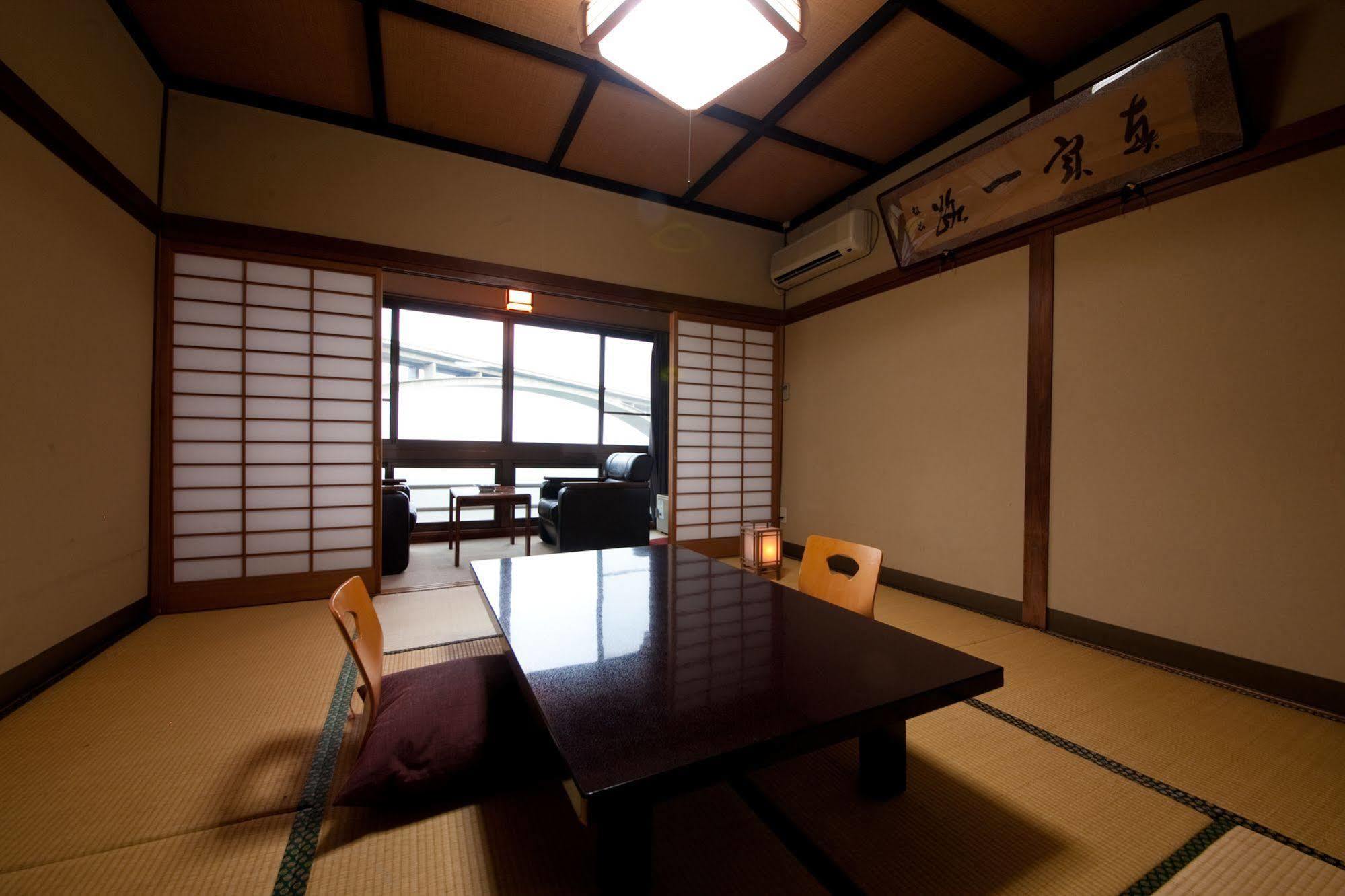 Okamotoya Hotel Beppu Bagian luar foto