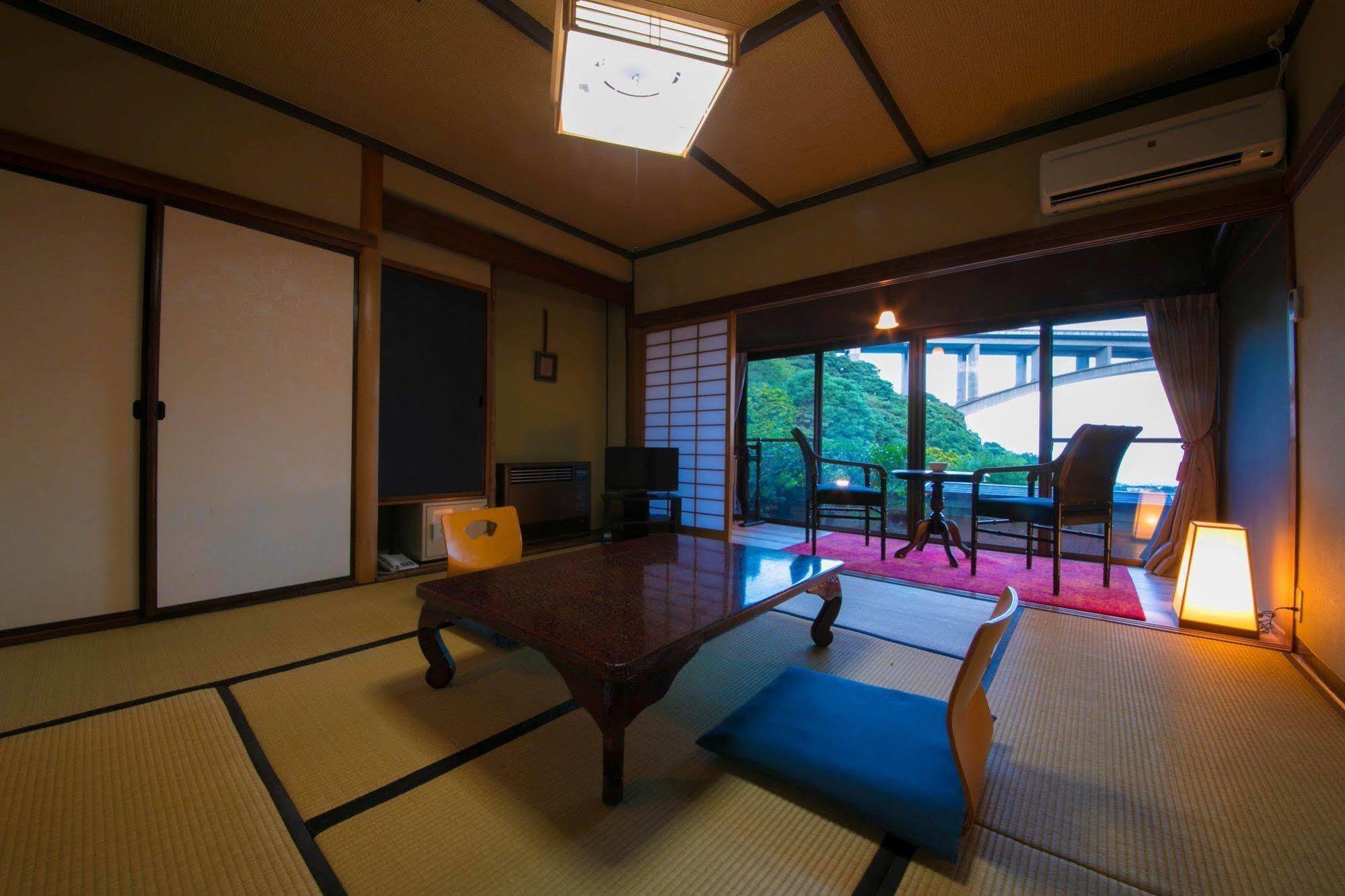 Okamotoya Hotel Beppu Bagian luar foto