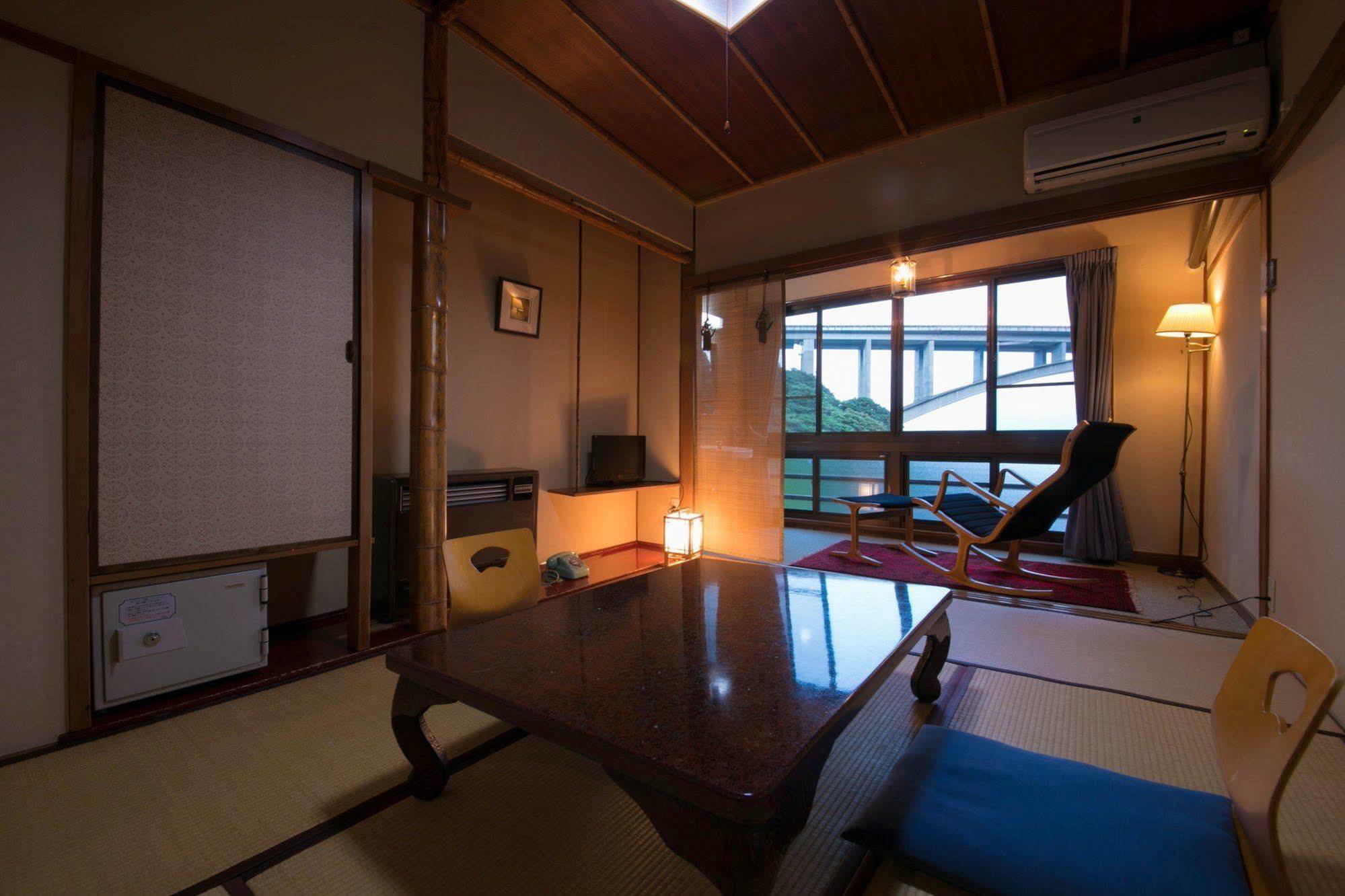 Okamotoya Hotel Beppu Bagian luar foto
